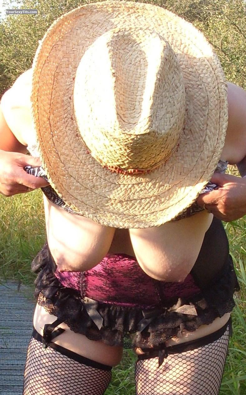 Tit Flash: My Big Tits - Sexy Sue from United Kingdom